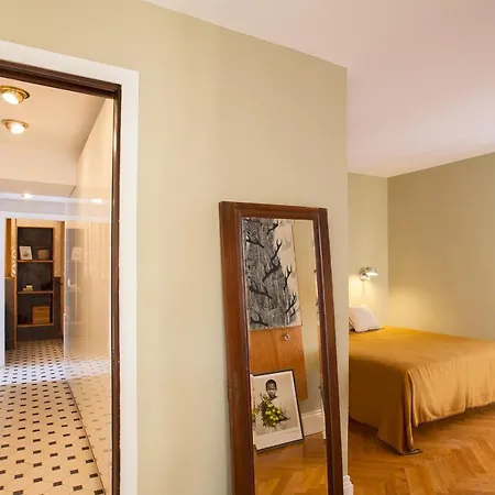 Le Saint-jean Apartment *