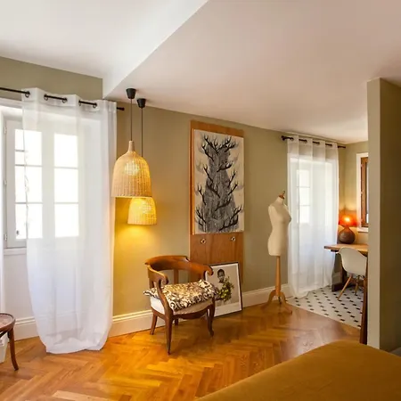 Le Saint-jean Apartmán *